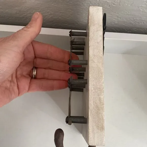 Mudpie WALK Iron Dog Leash Hanger - Picture 3 of 8